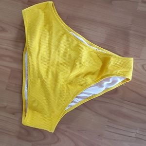 textured bikini bottom